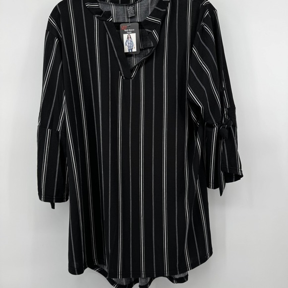 Black White Tunic Top Striped Split Sleeve V Neck Women L XL Career Office NWT - Picture 7 of 11